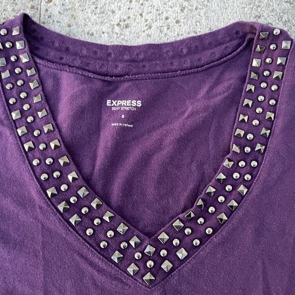 Express Women Top Stud V Neck Sexy Stretch Purple Tee Size S - Picture 3 of 8